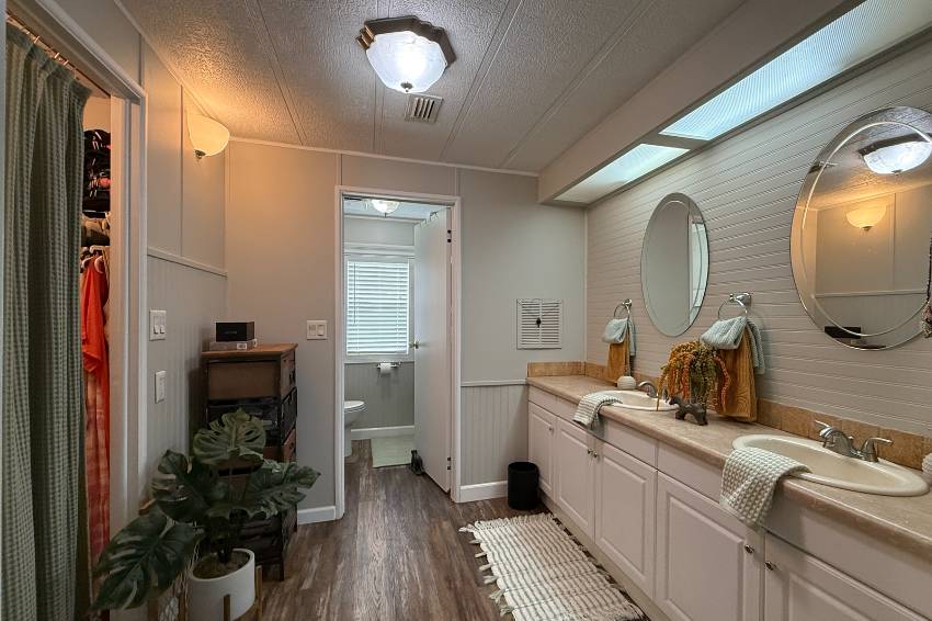 8108 Lakeview Dr N a Ellenton, FL Mobile or Manufactured Home for Sale